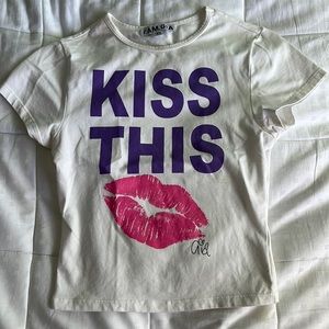 IAMGIA Kiss This Tee